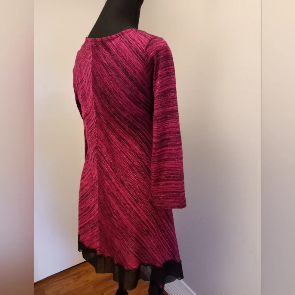 Cupio medium, shark bite hem, pink,top - Picture 2 of 3